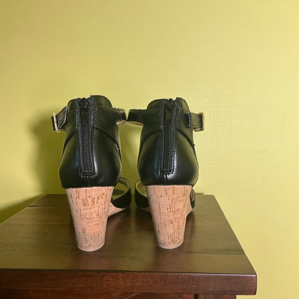 Liz Claiborne LC Octavia Black Cork Wedge Sandals Preppy Summer - Picture 4 of 7